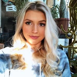 Meet your Posher, Katelynn